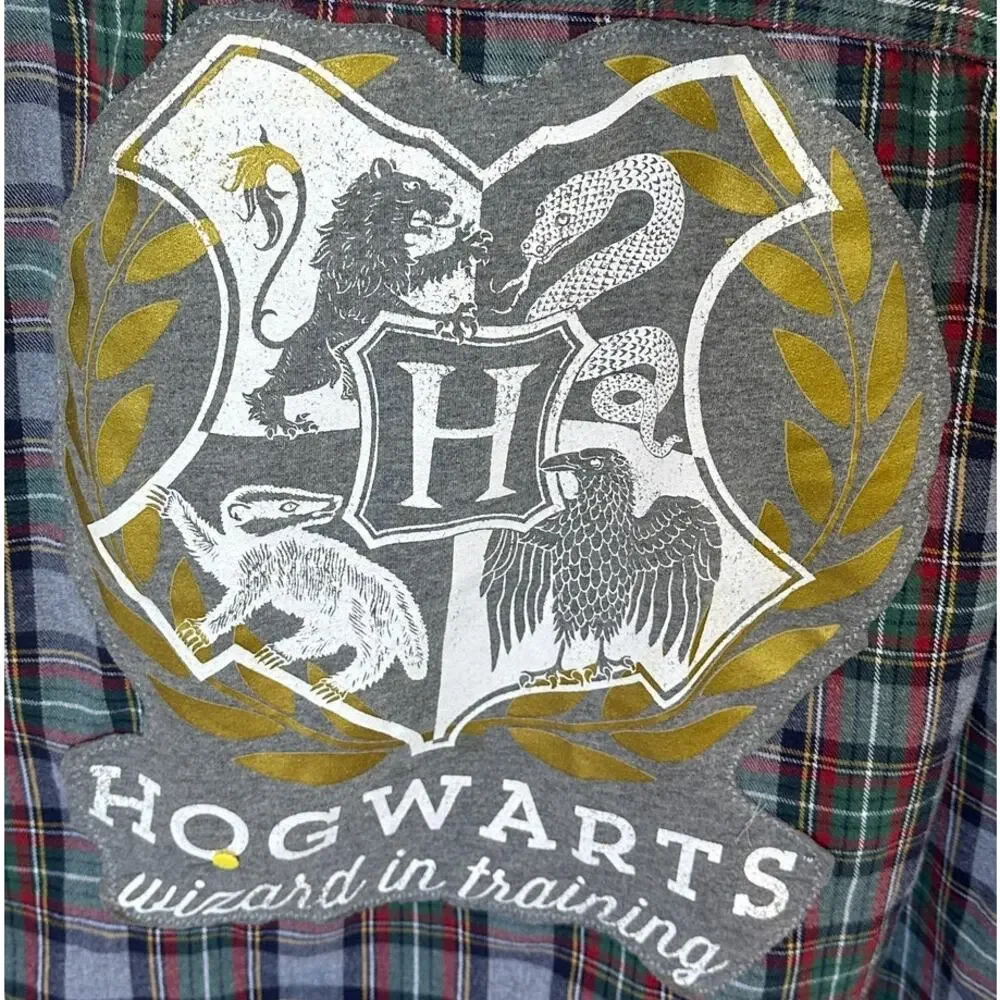 Harry Potter Plaid Flannel Shirt XL Oversize Unique Hogwarts Coat of Arms Wizard - Picture 2 of 6